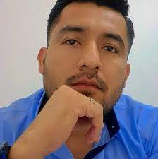 <strong>Carlos R.</strong>